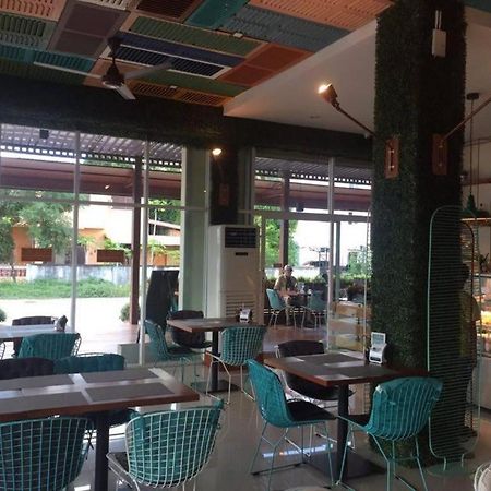 Aura Residence Savannakhet Exterior photo